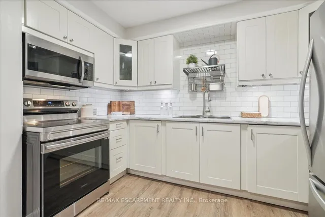 Additional property image - 680 Regency Crt Unit 113