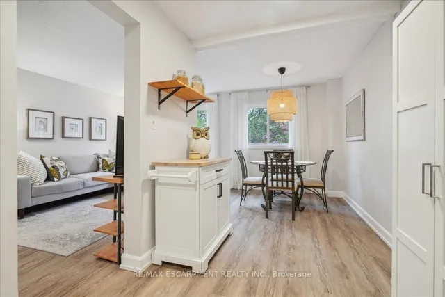 Additional property image - 680 Regency Crt Unit 113