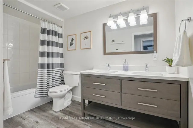 Additional property image - 680 Regency Crt Unit 113