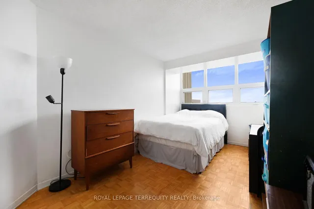 Additional property image - 8 Lisa St Unit 1702