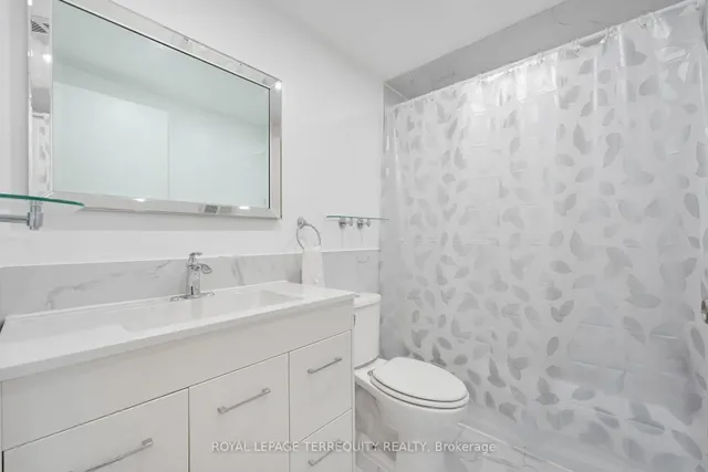 Additional property image - 8 Lisa St Unit 1702