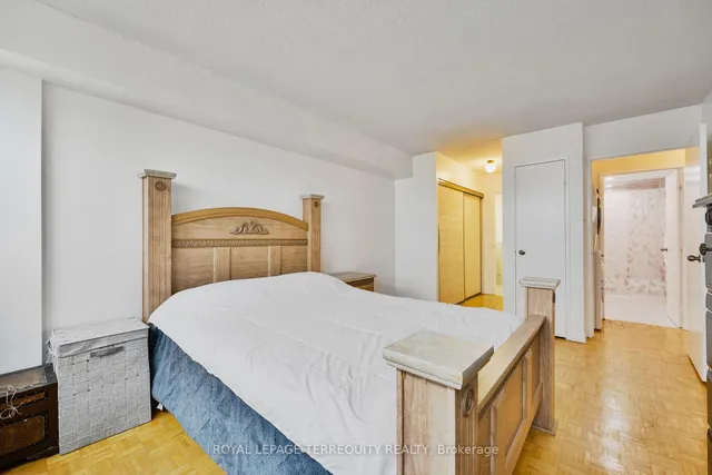 Additional property image - 8 Lisa St Unit 1702