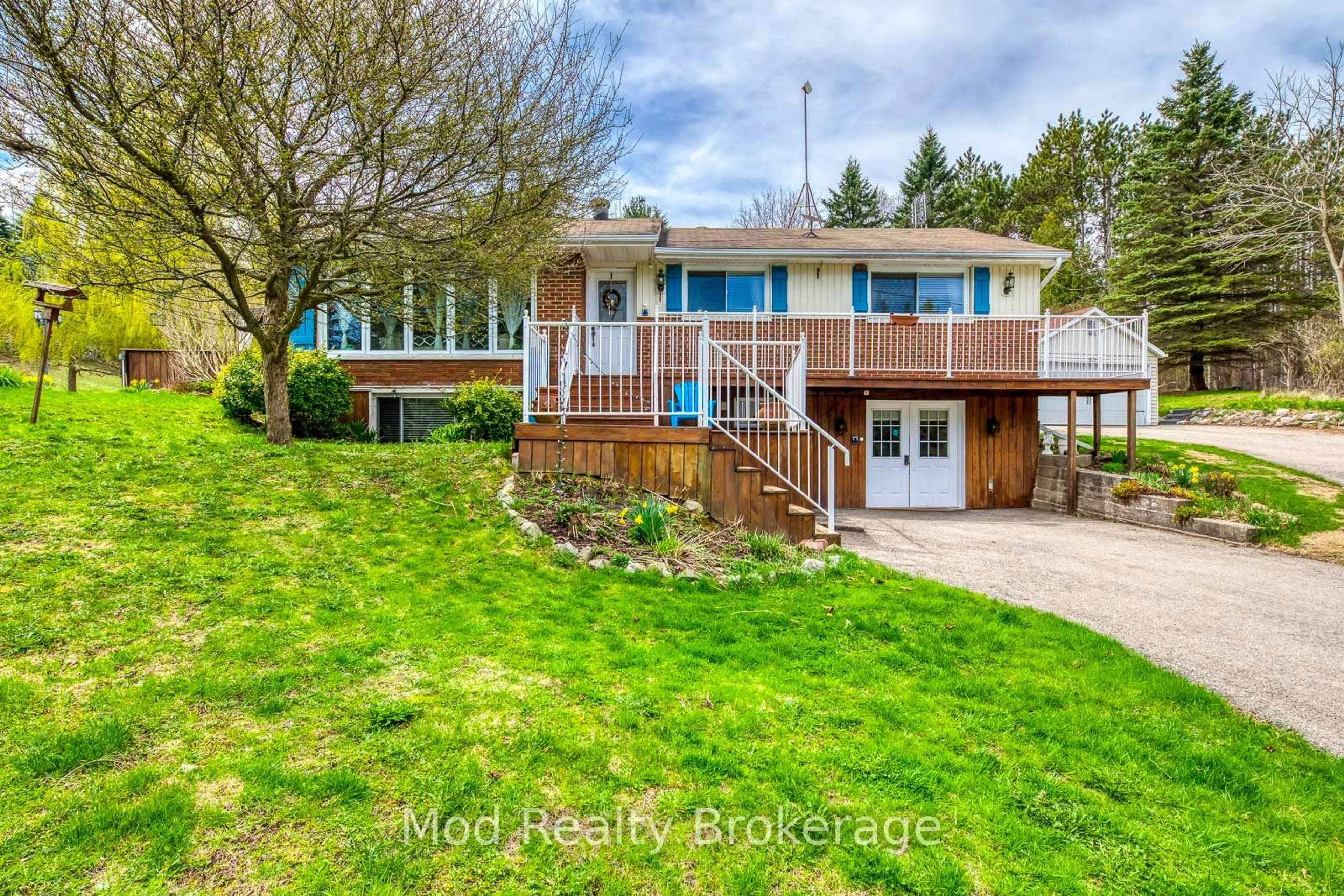 A pic from outside/outdoor area/front of a property/back of a property/a pic from drone, unknown for 12638 4 Line, Halton Hills Ontario L7J 2M1