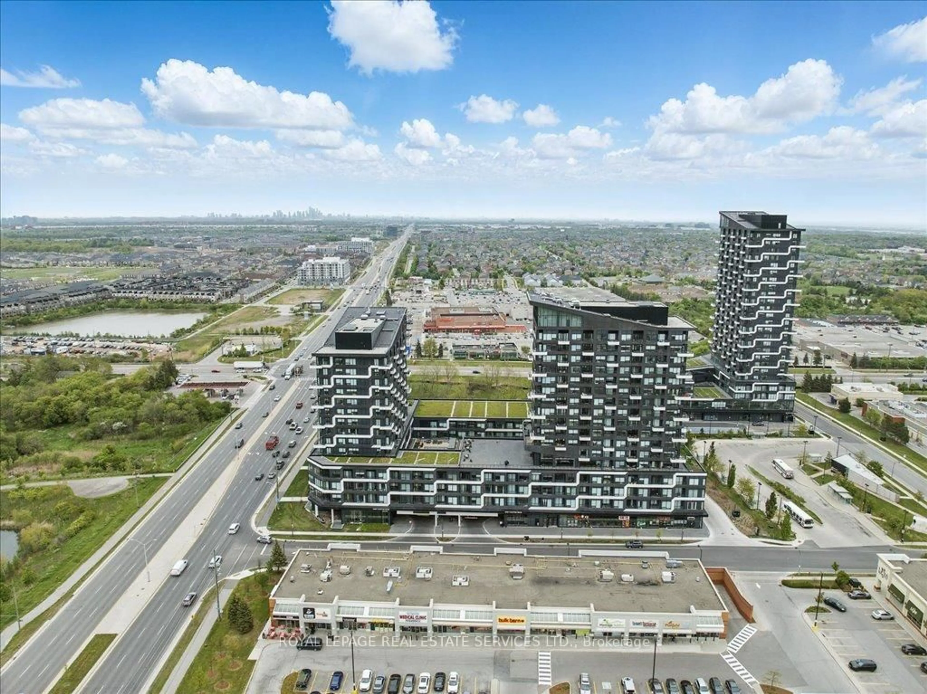 A pic from outside/outdoor area/front of a property/back of a property/a pic from drone, unknown for 2489 Taunton Rd #108, Oakville Ontario L6H 3R9
