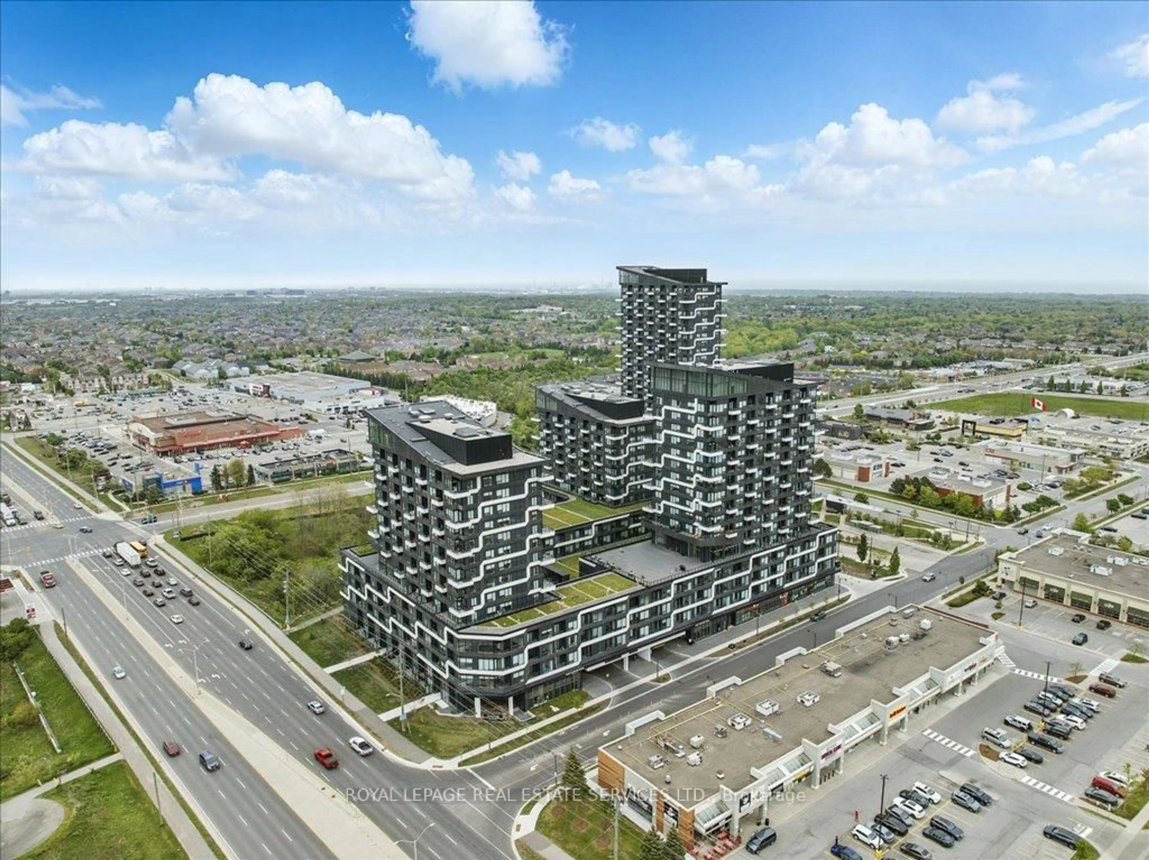 A pic from outside/outdoor area/front of a property/back of a property/a pic from drone, unknown for 2489 Taunton Rd #108, Oakville Ontario L6H 3R9
