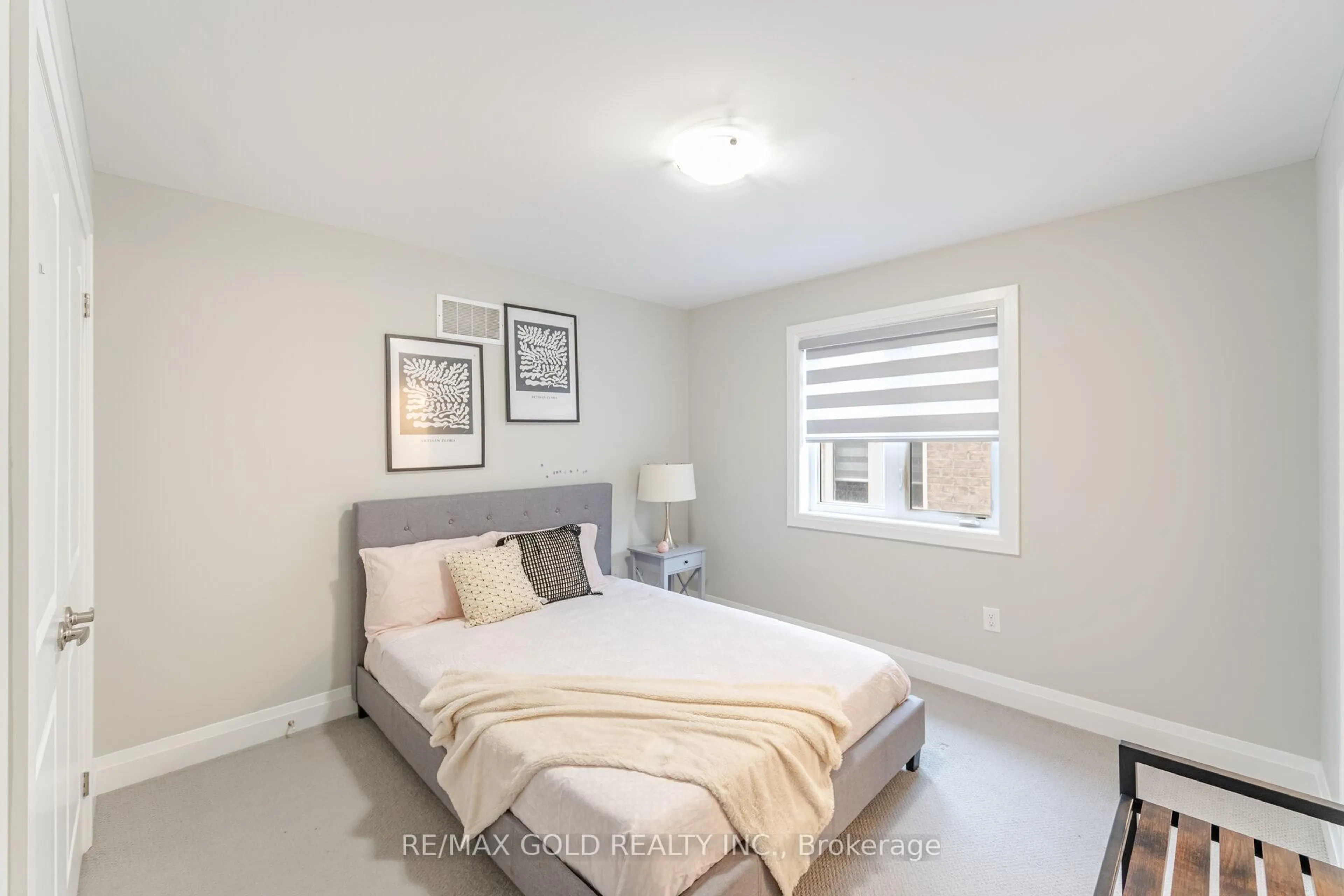 Bedroom with bed, unknown for 50 Donald Stewart Rd, Brampton Ontario L7A 5J1