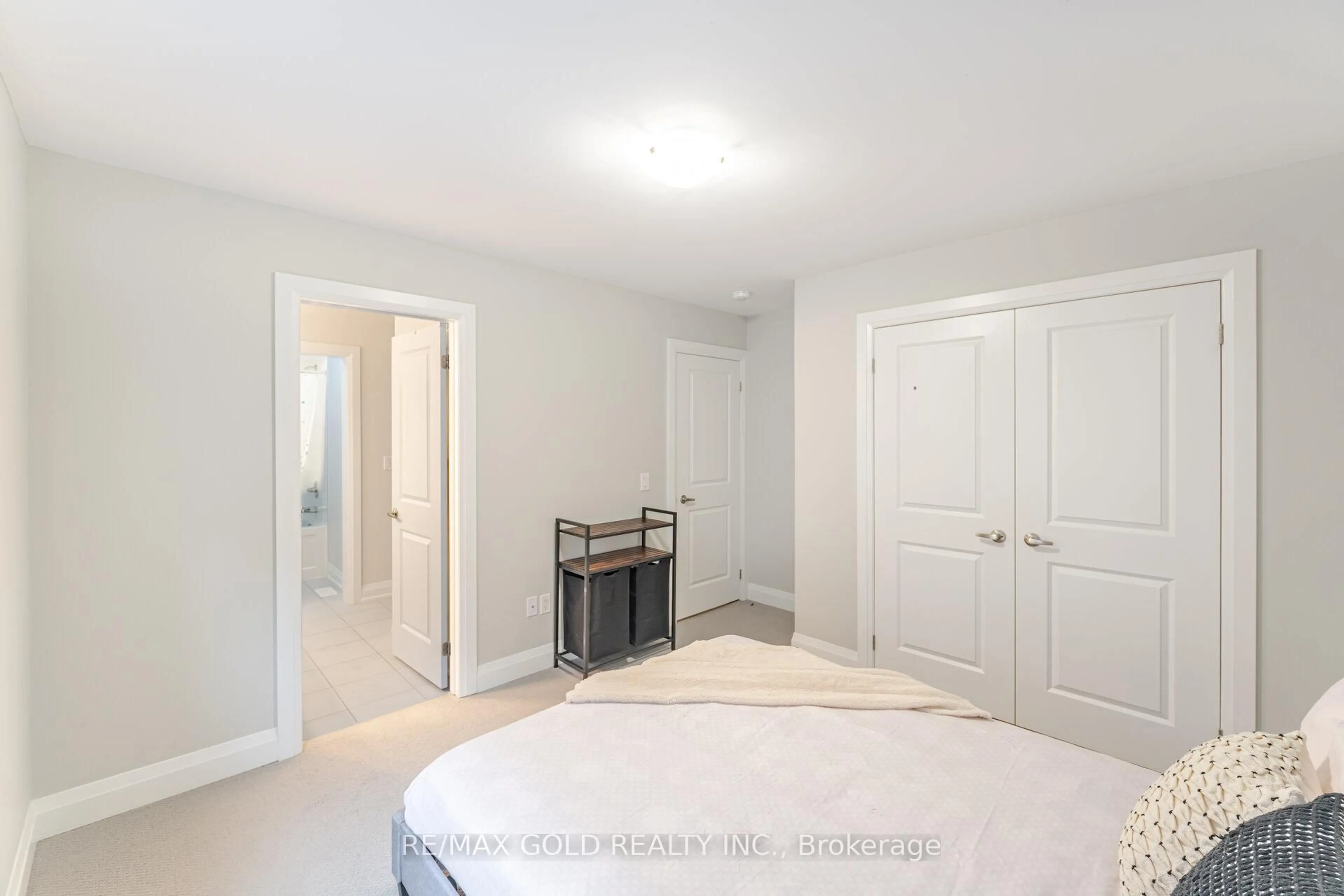 A pic of a room for 50 Donald Stewart Rd, Brampton Ontario L7A 5J1