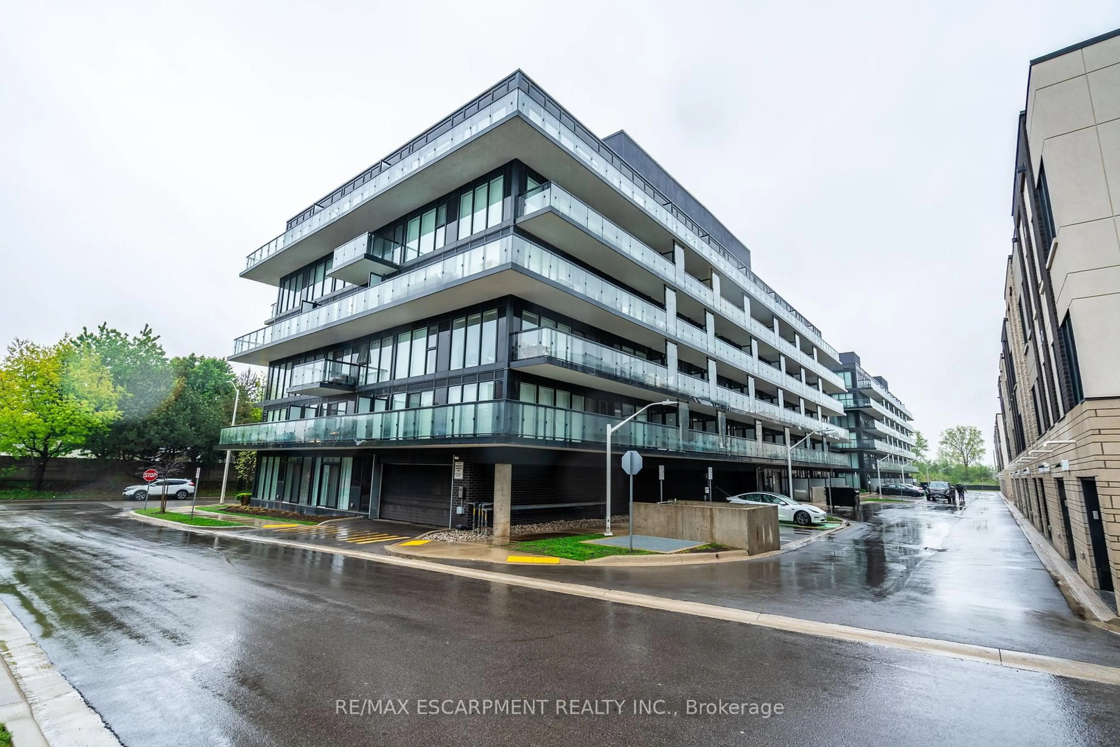 Unknown for 1119 COOKE Blvd #B223, Burlington Ontario L7T 0C7