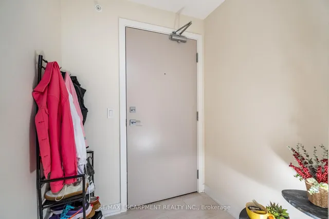 Additional property image - 1119 COOKE Blvd Unit B223