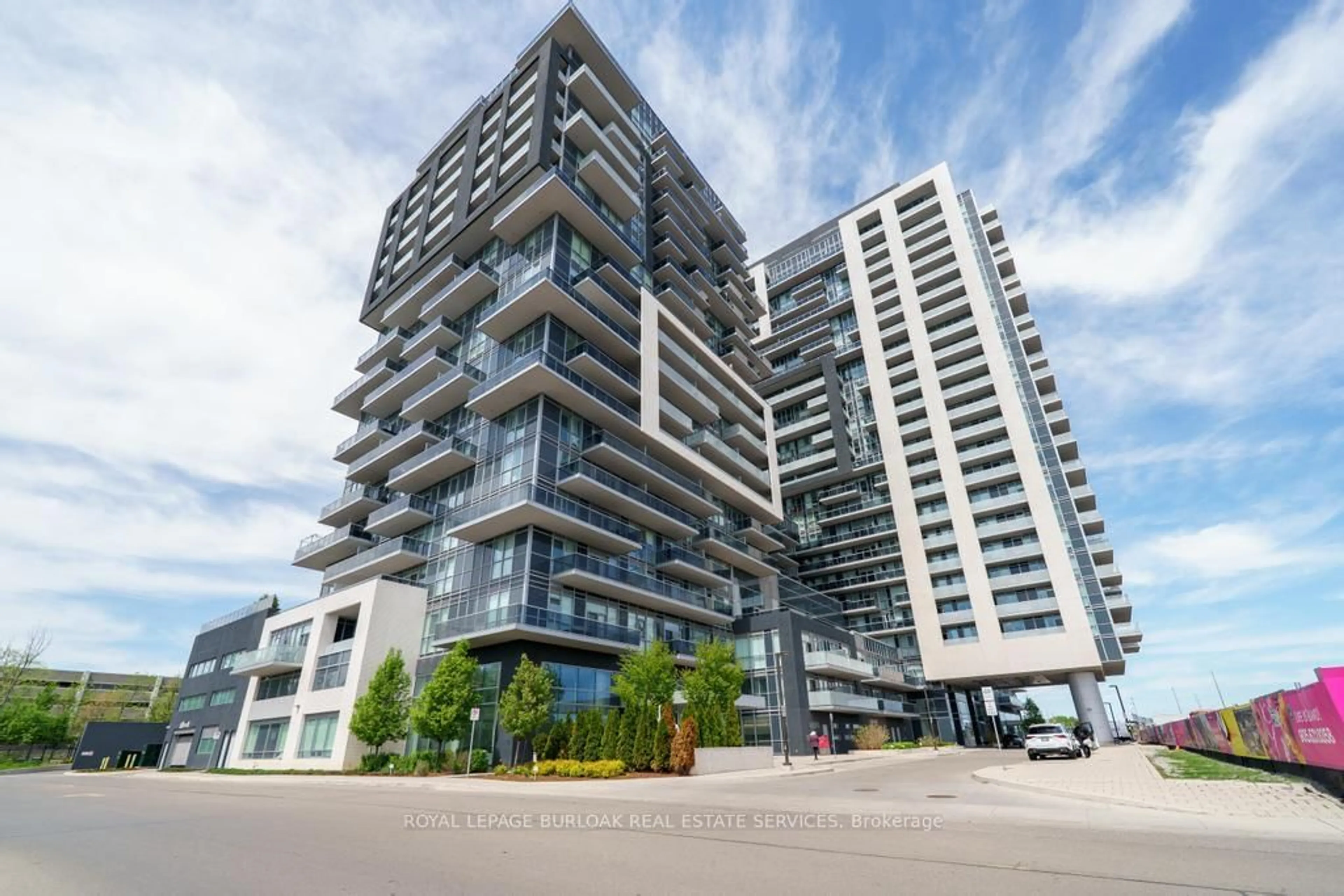 Unknown for 2087 Fairview St #1809, Burlington Ontario L7R 0E5