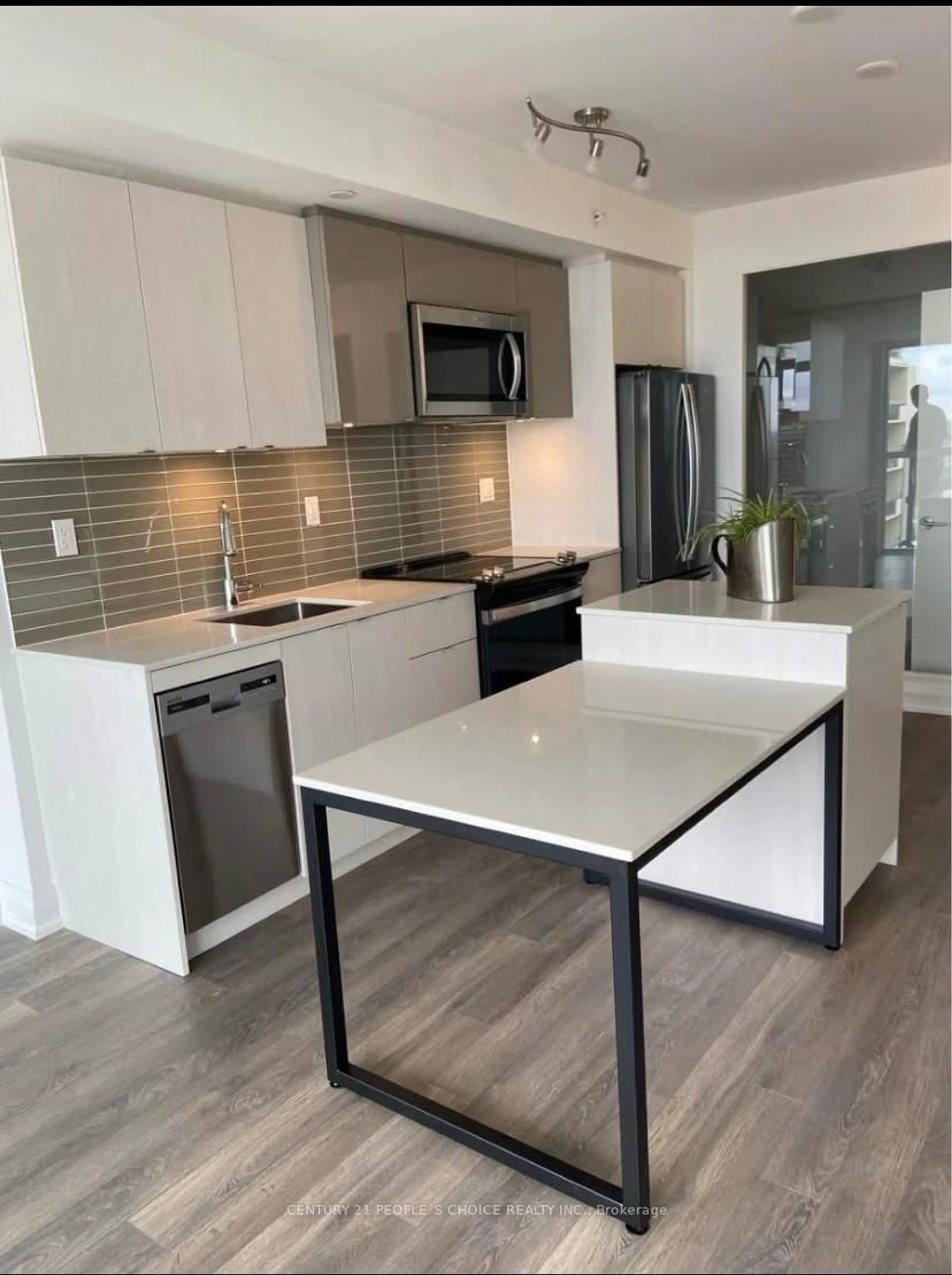 Open concept kitchen, ceramic/tile floor for 1461 Lawrence Ave #1907, Toronto Ontario M6L 0A6