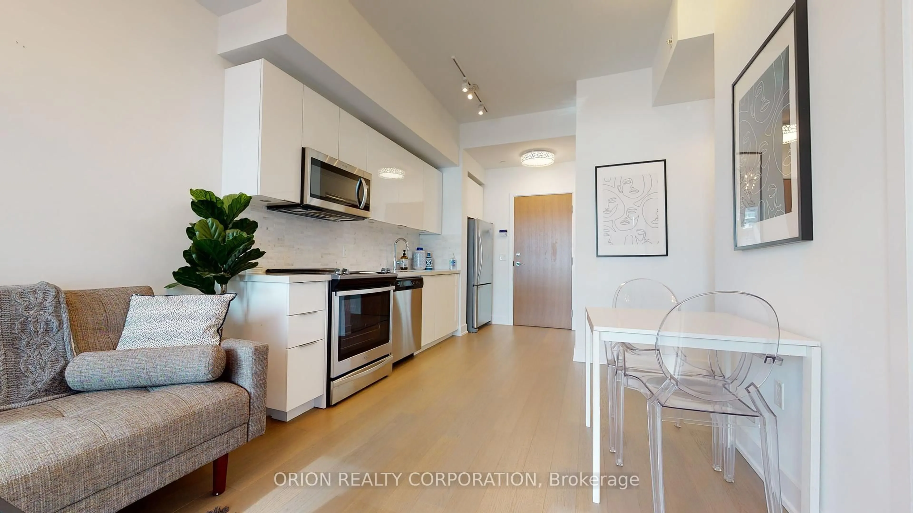 Standard kitchen, ceramic/tile floor for 30 Shore Breeze Dr #332, Toronto Ontario M8V 0J1