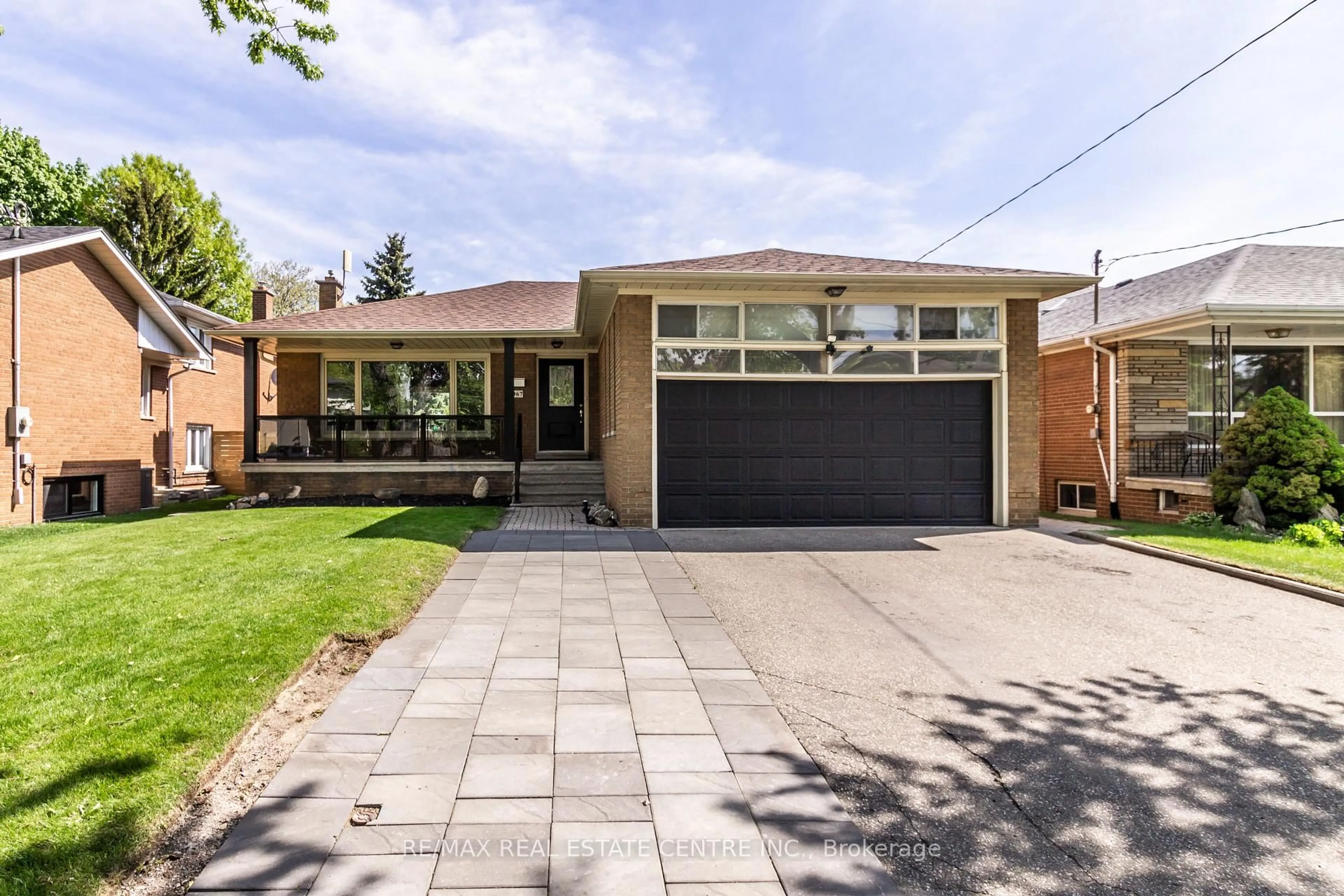 Home with brick exterior material, street for 2067 Proverbs Dr, Mississauga Ontario L4X 1G3