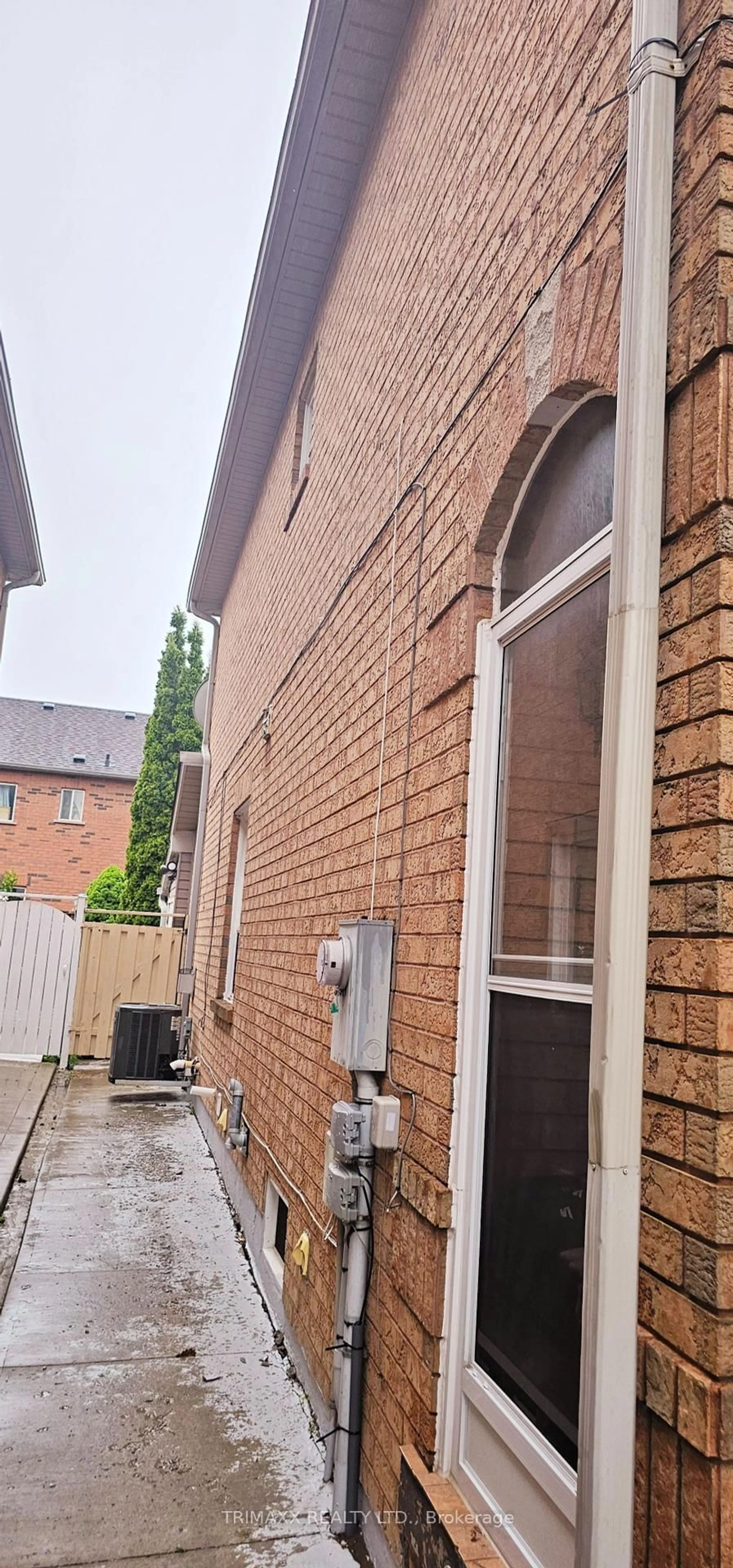 Unknown for 19 Clover Bloom Rd, Brampton Ontario L6R 1R8