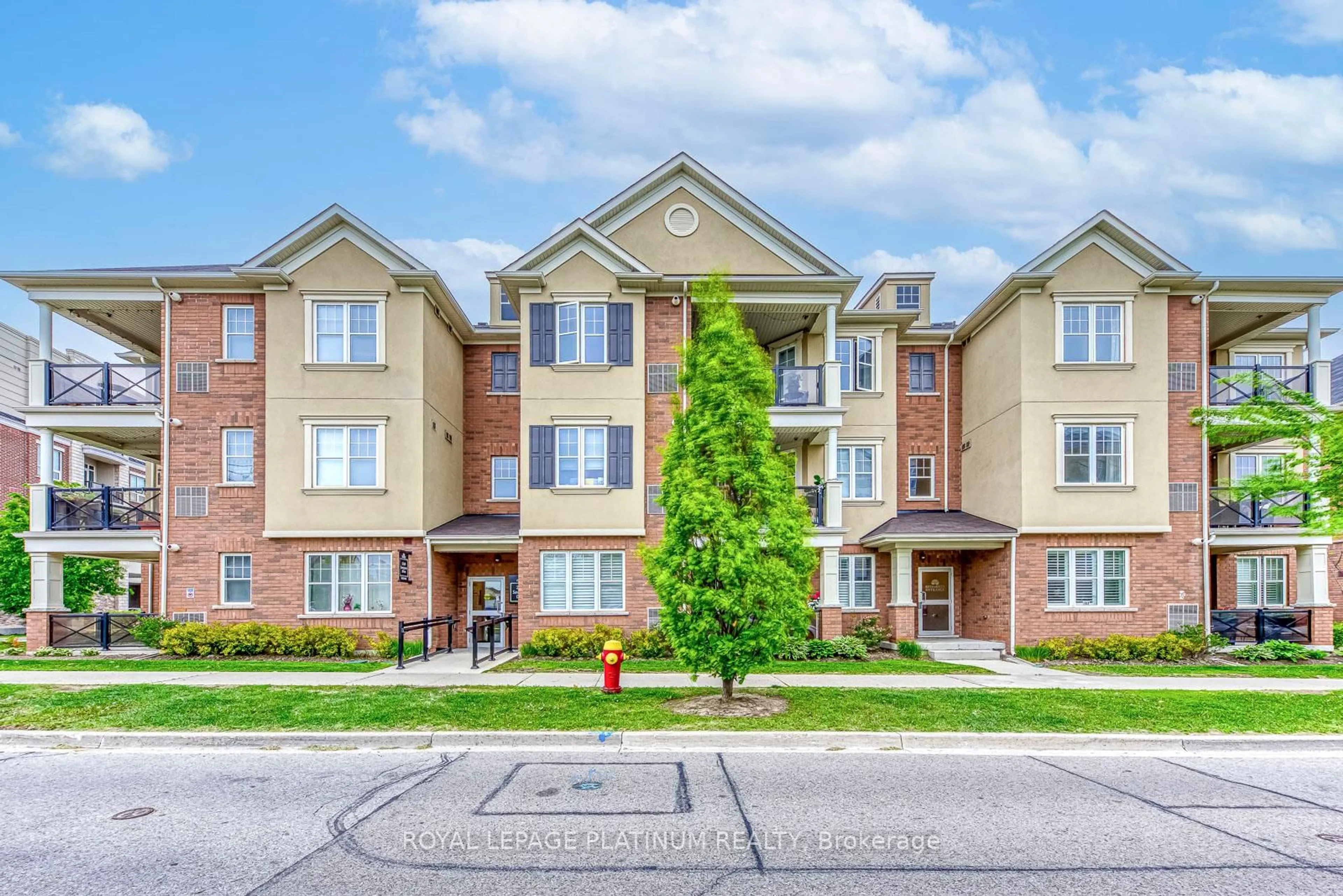 Home with brick exterior material, unknown for 2339 Sawgrass Dr #309, Oakville Ontario L6H 6M8