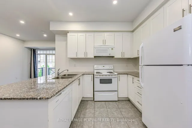 Additional property image - 2339 Sawgrass Dr Unit 309