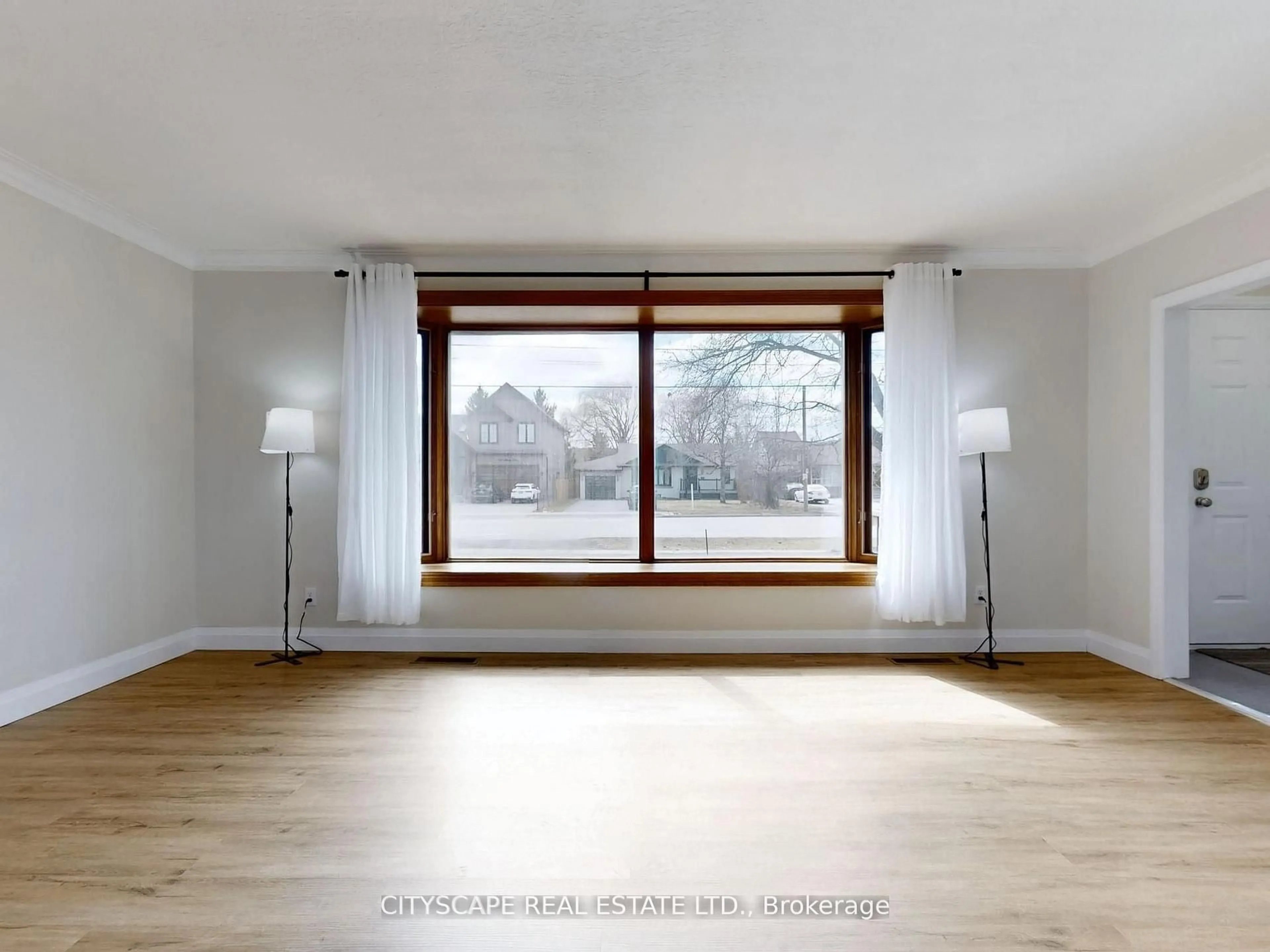 A pic of a room for 377 Martin St, Milton Ontario L9T 2R6