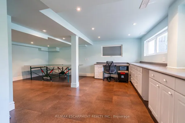 Additional property image - 3045 Lakeshore Rd