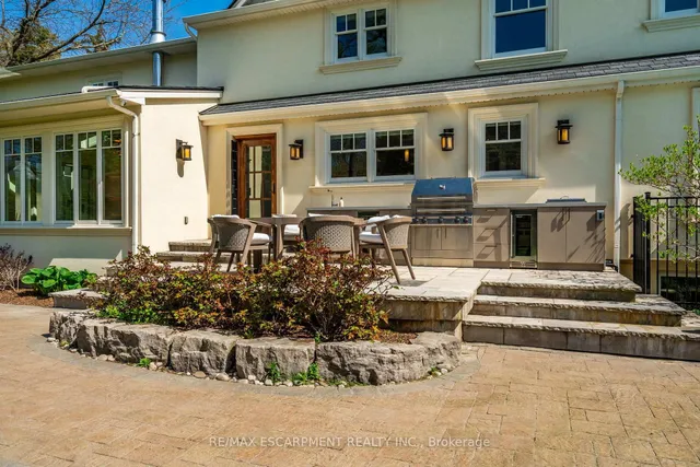 Additional property image - 3045 Lakeshore Rd