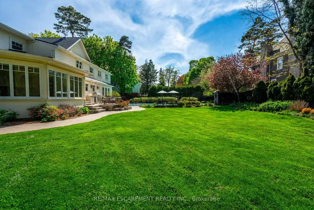 Additional property image - 3045 Lakeshore Rd