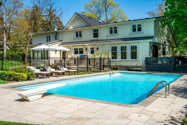 Additional property image - 3045 Lakeshore Rd