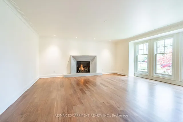 Additional property image - 3045 Lakeshore Rd