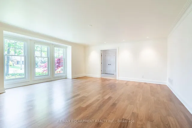 Additional property image - 3045 Lakeshore Rd
