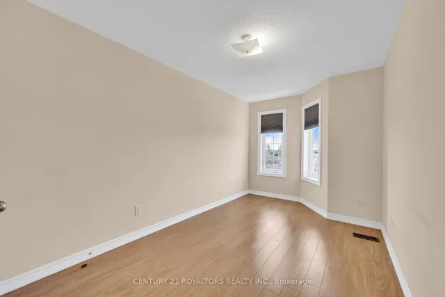 Additional property image - 34 Miami Grve