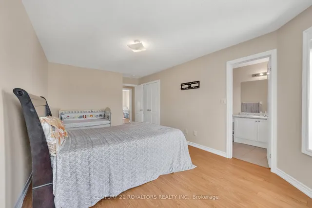 Additional property image - 34 Miami Grve