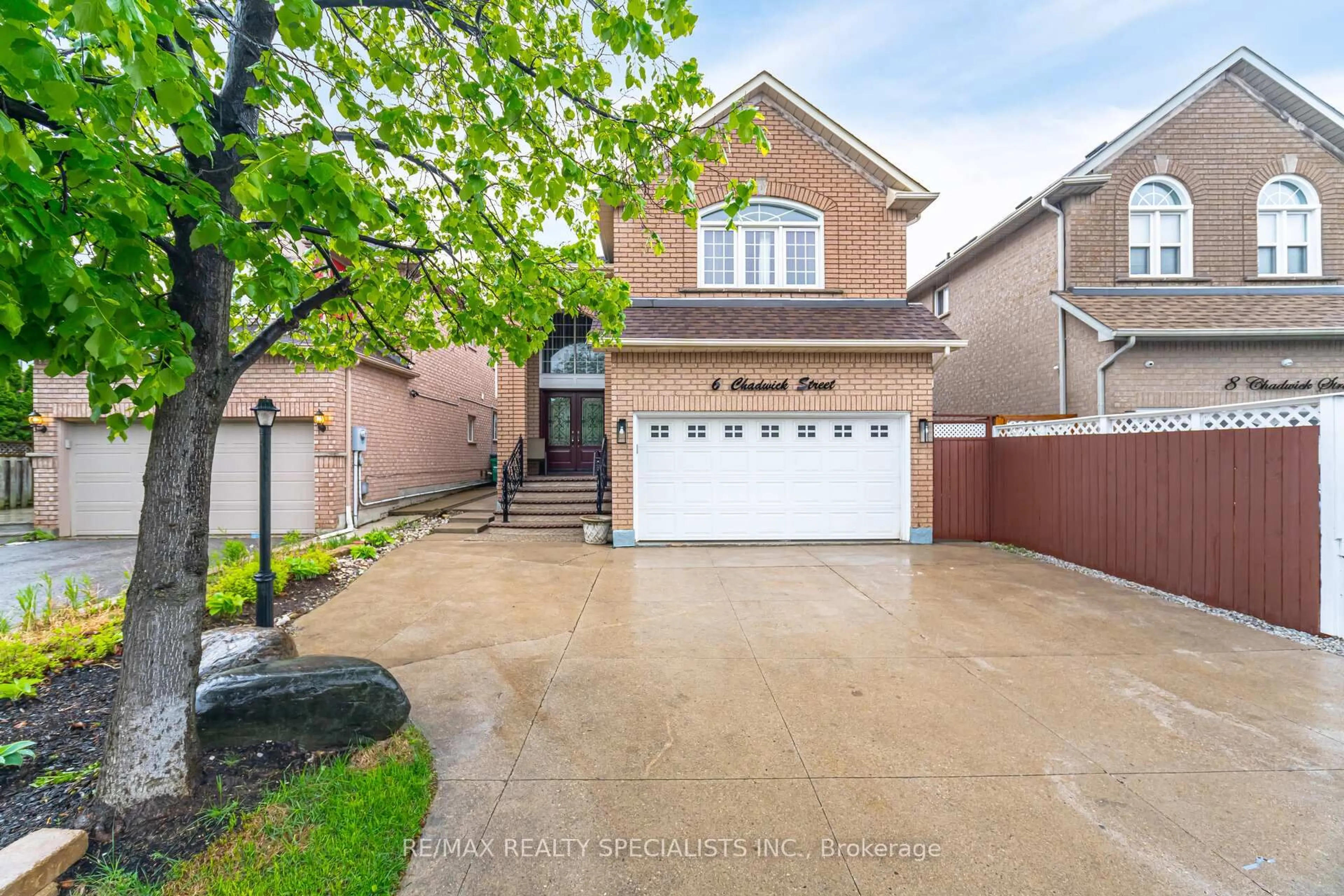 Unknown for 6 Chadwick St, Brampton Ontario L6Y 4Y6