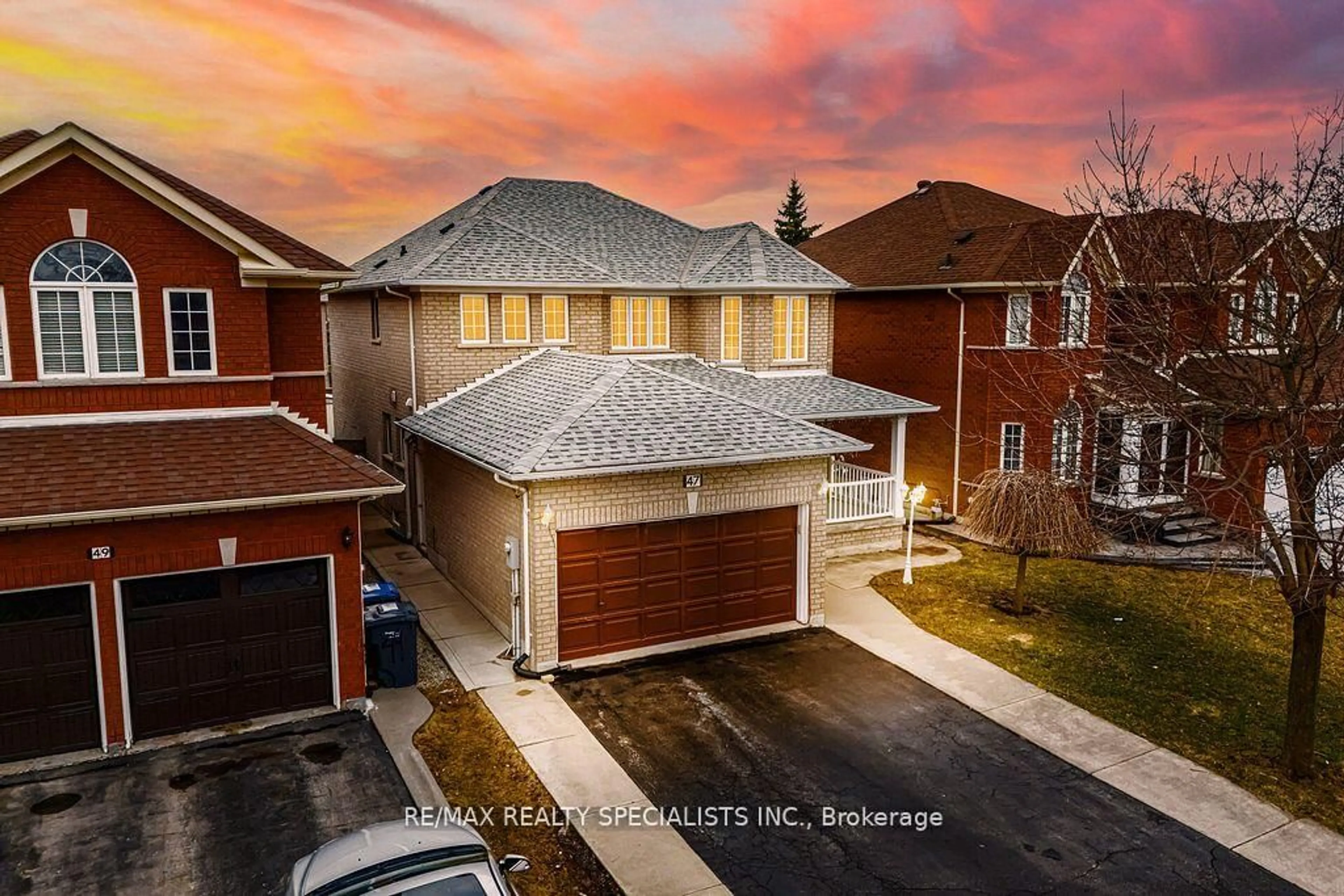 A pic from outside/outdoor area/front of a property/back of a property/a pic from drone, street for 47 Deerglen Dr, Brampton Ontario L6R 1M3