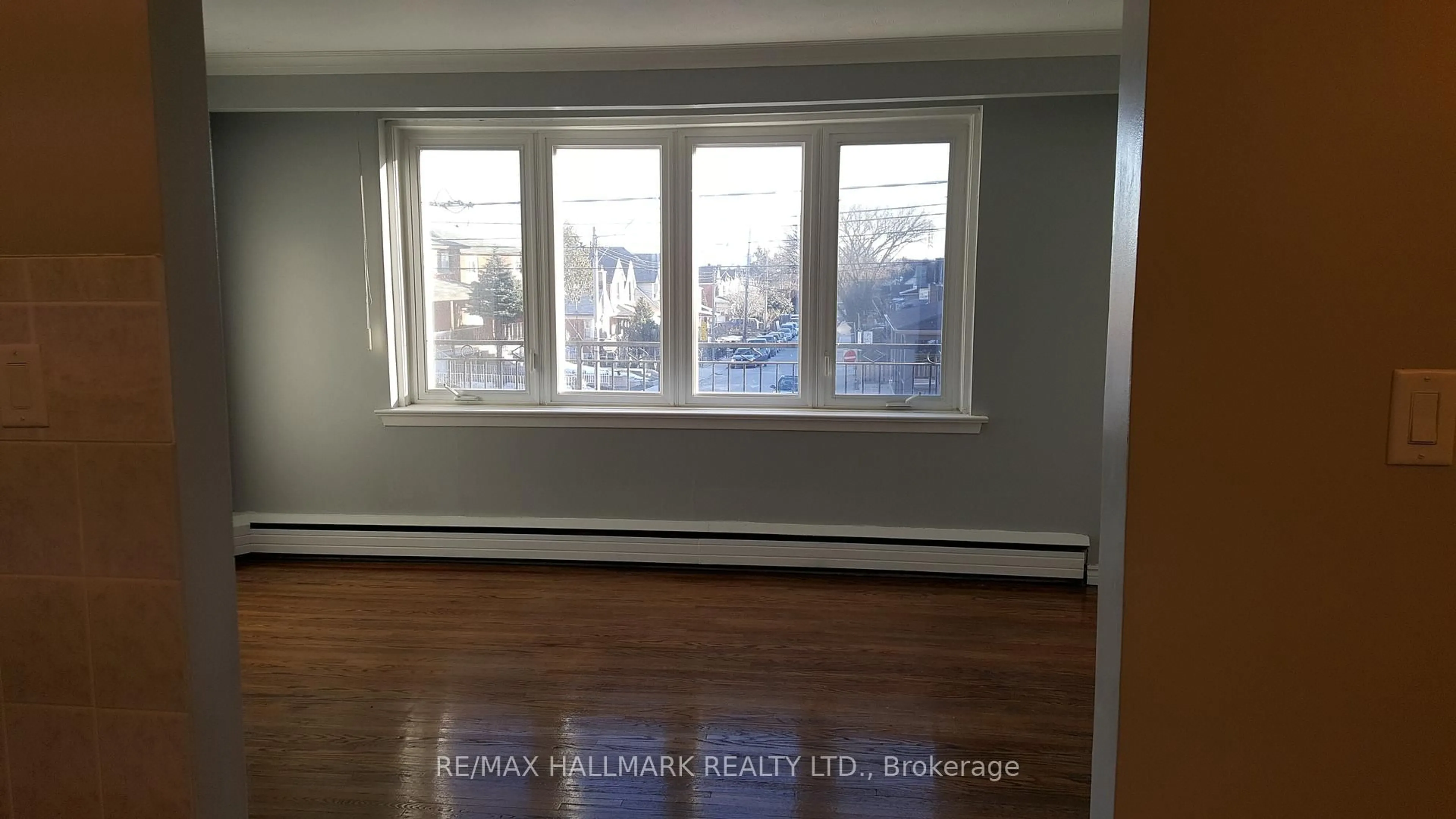 A pic of a room for 1268 Davenport Rd, Toronto Ontario M6H 2G9