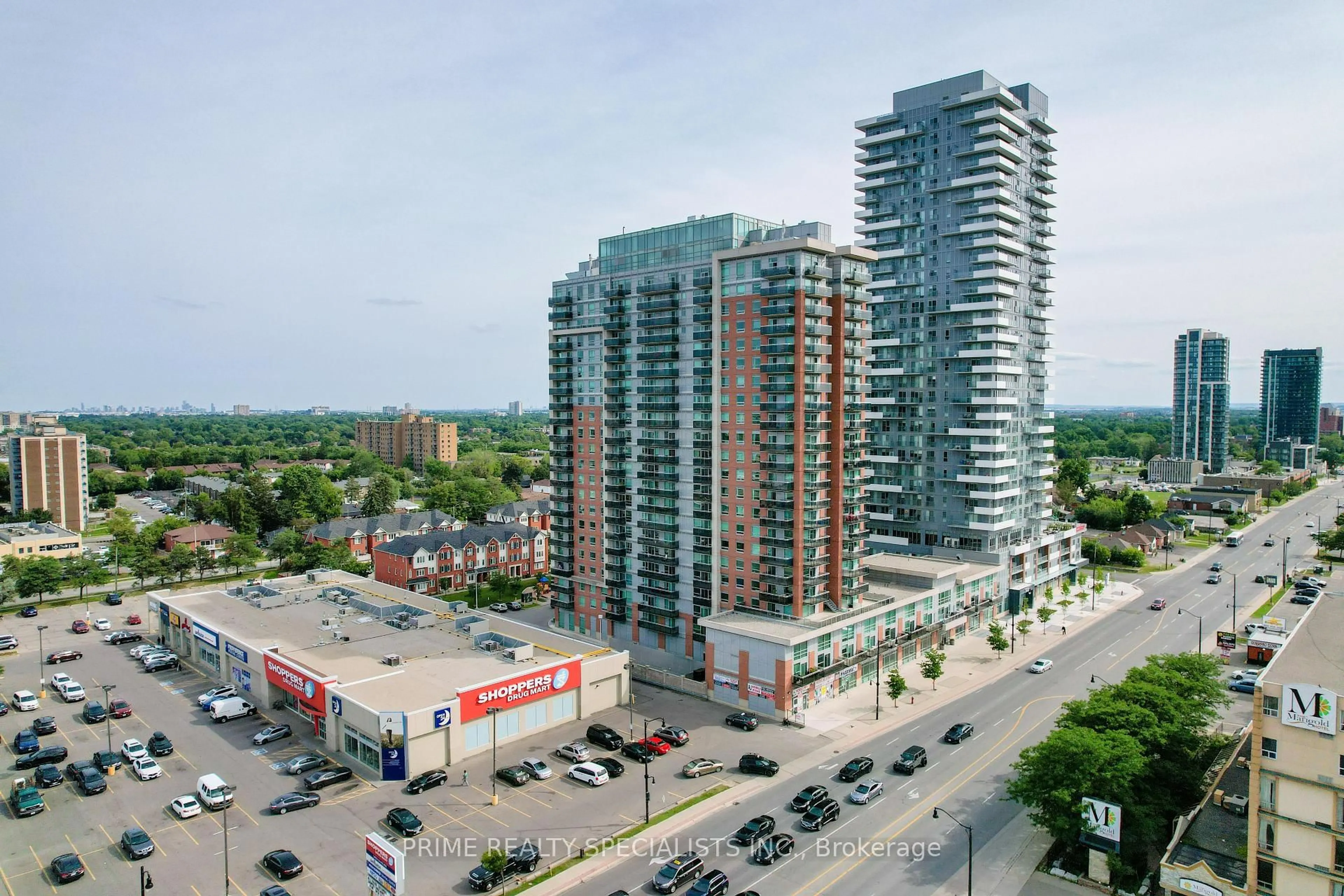 A pic from outside/outdoor area/front of a property/back of a property/a pic from drone, city buildings view from balcony for 215 queen St #2006, Brampton Ontario L6Y 1M6