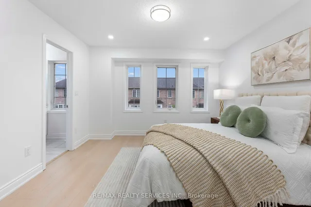 Additional property image - 80 Acorn Pl Unit 28