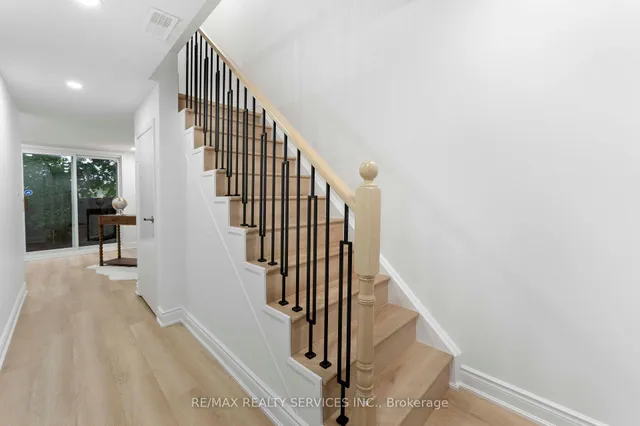 Additional property image - 80 Acorn Pl Unit 28