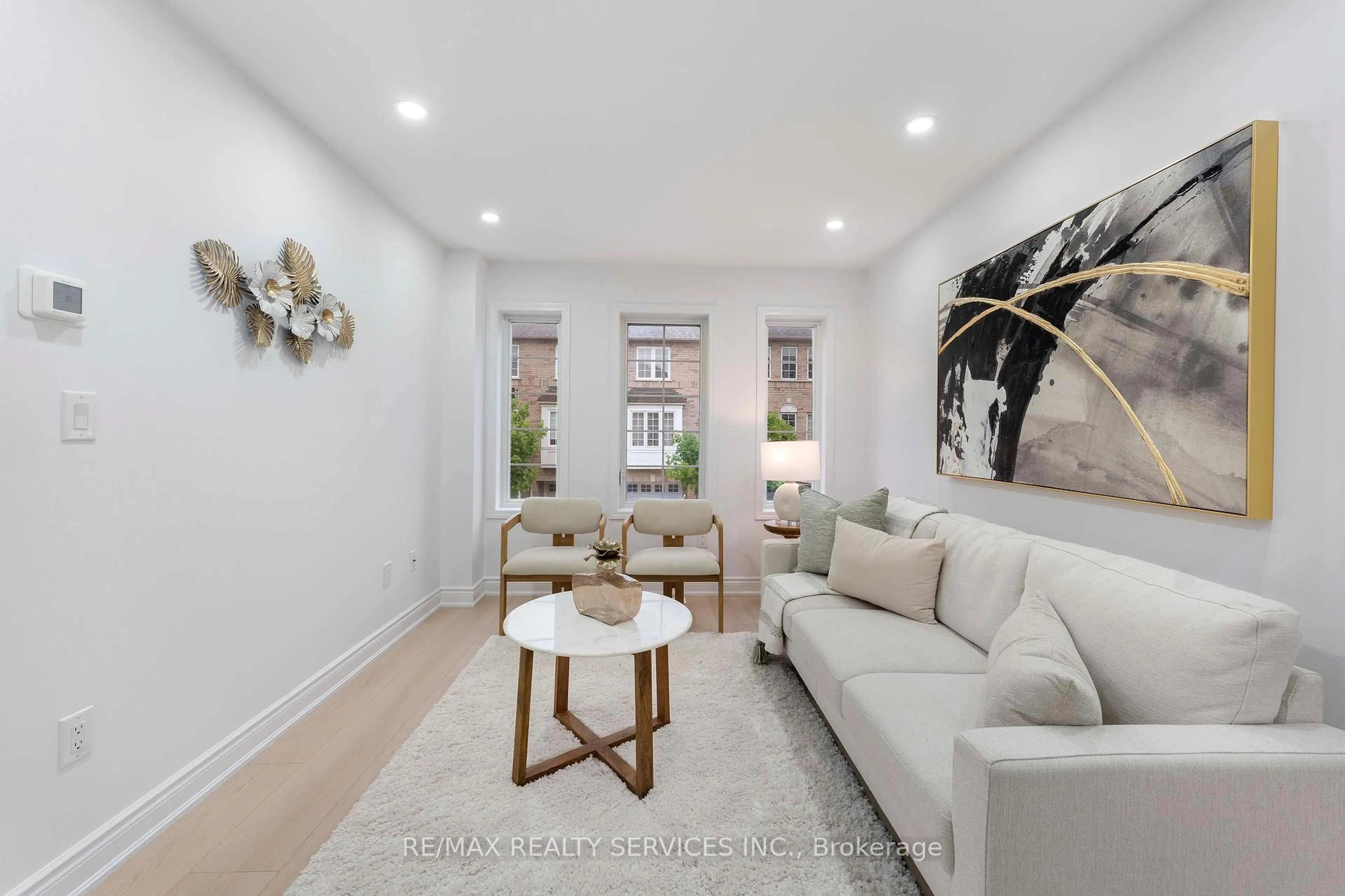 Living room with furniture, unknown for 80 Acorn Pl #28, Mississauga Ontario L4Z 4C9
