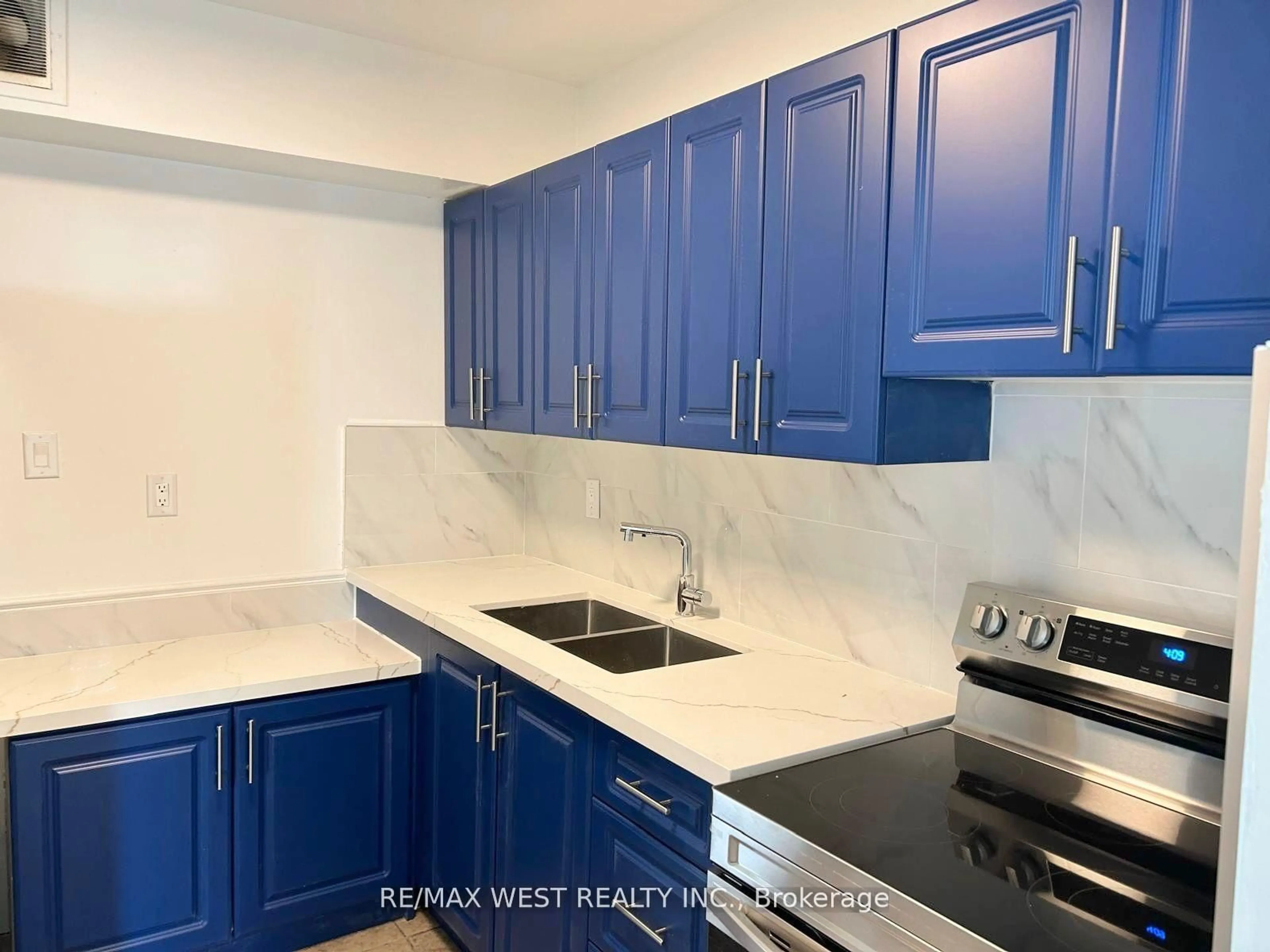 Standard kitchen, ceramic/tile floor for 330 Dixon Rd #1108, Toronto Ontario M9R 1S9