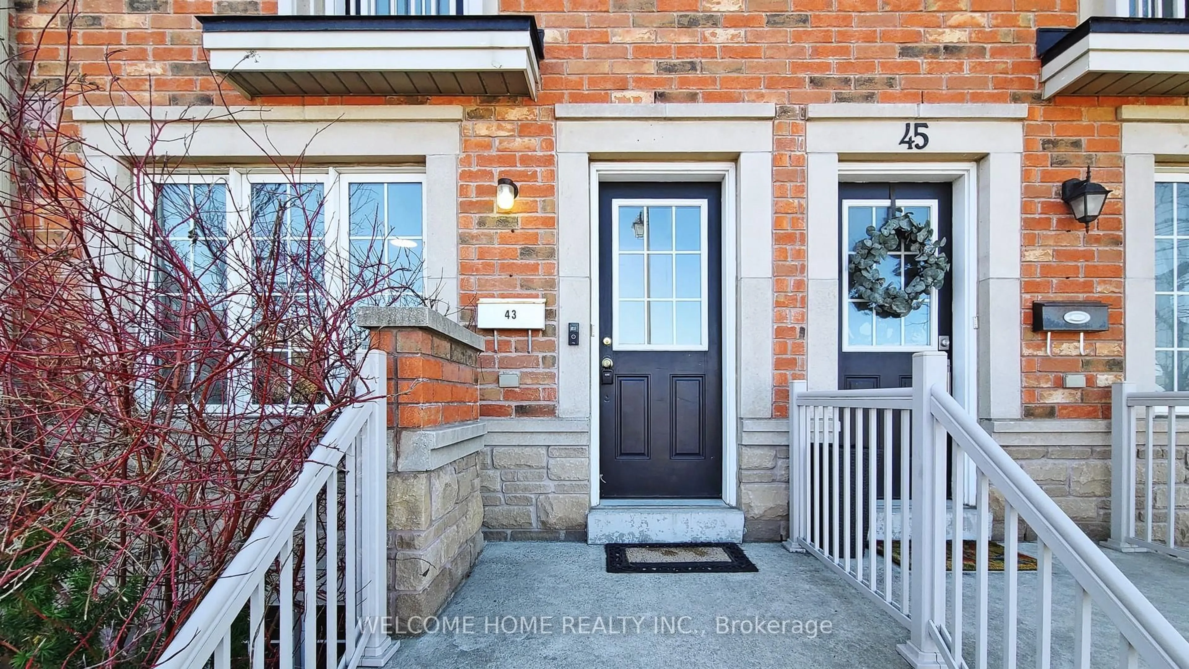 Indoor entryway for 43 Sergio Marchi St, Toronto Ontario M3L 0E5