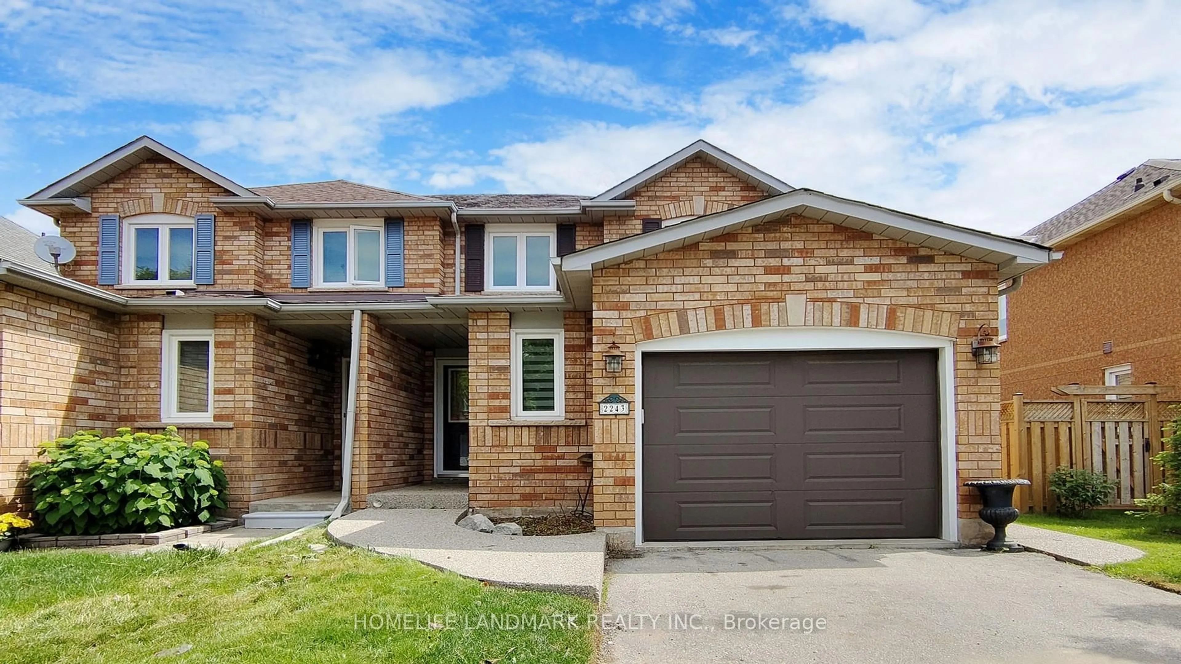 Home with brick exterior material, street for 2243 Ridge Landing N/A, Oakville Ontario L6M 3L6