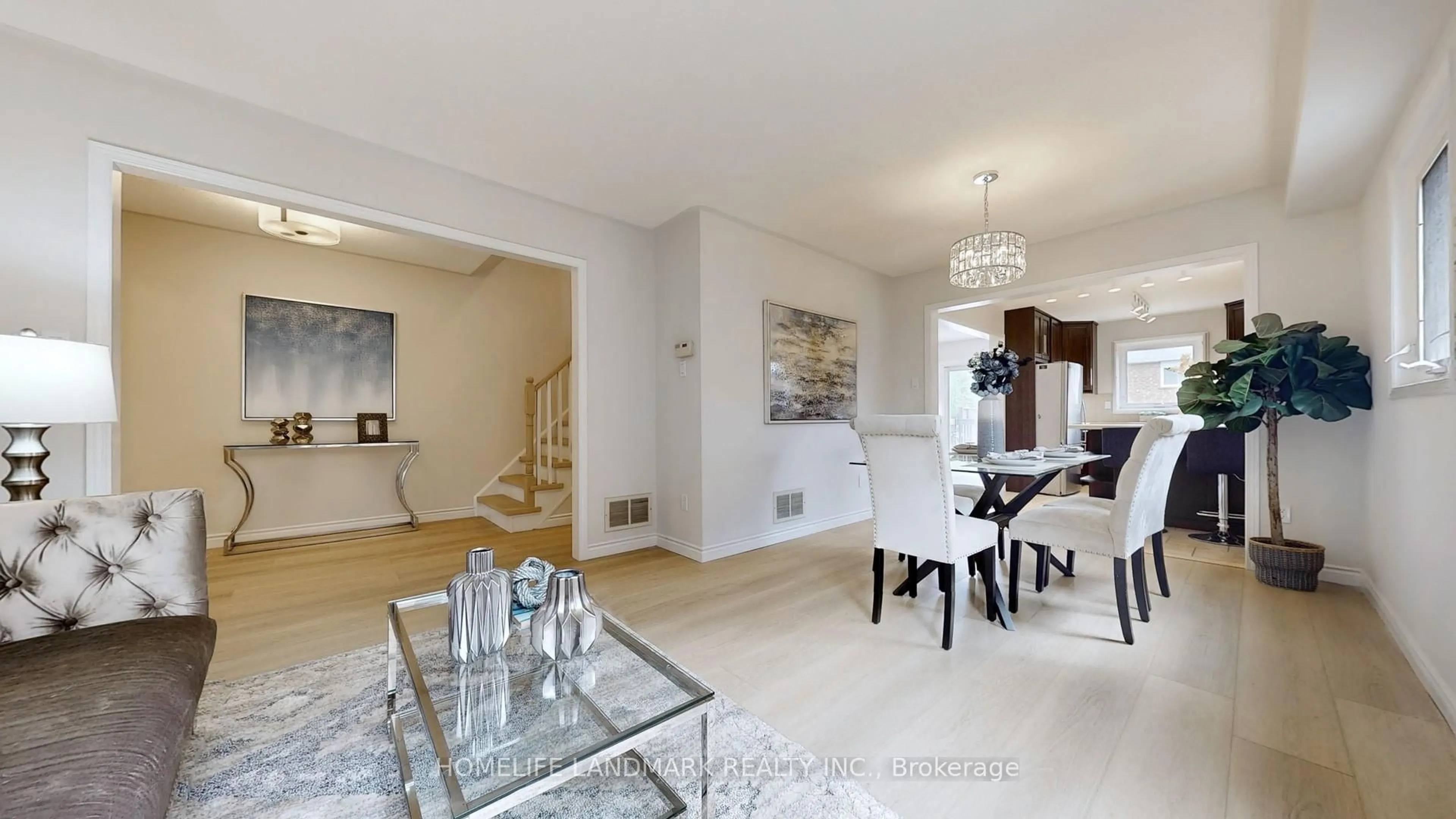 Dining room, ceramic/tile floor for 2243 Ridge Landing, Oakville Ontario L6M 3L6