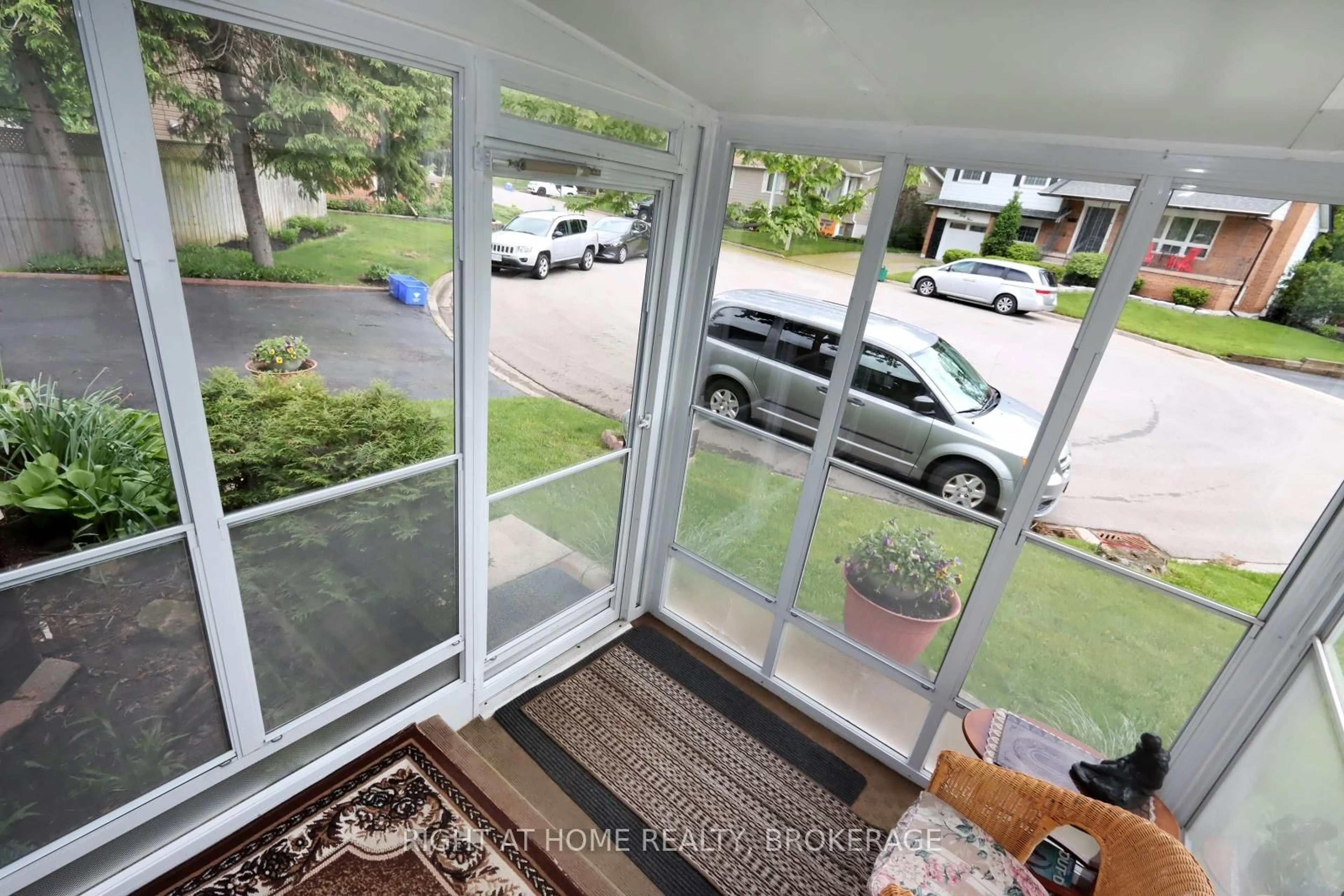 Unknown for 446 Bower Crt, Burlington Ontario L7L 5E6