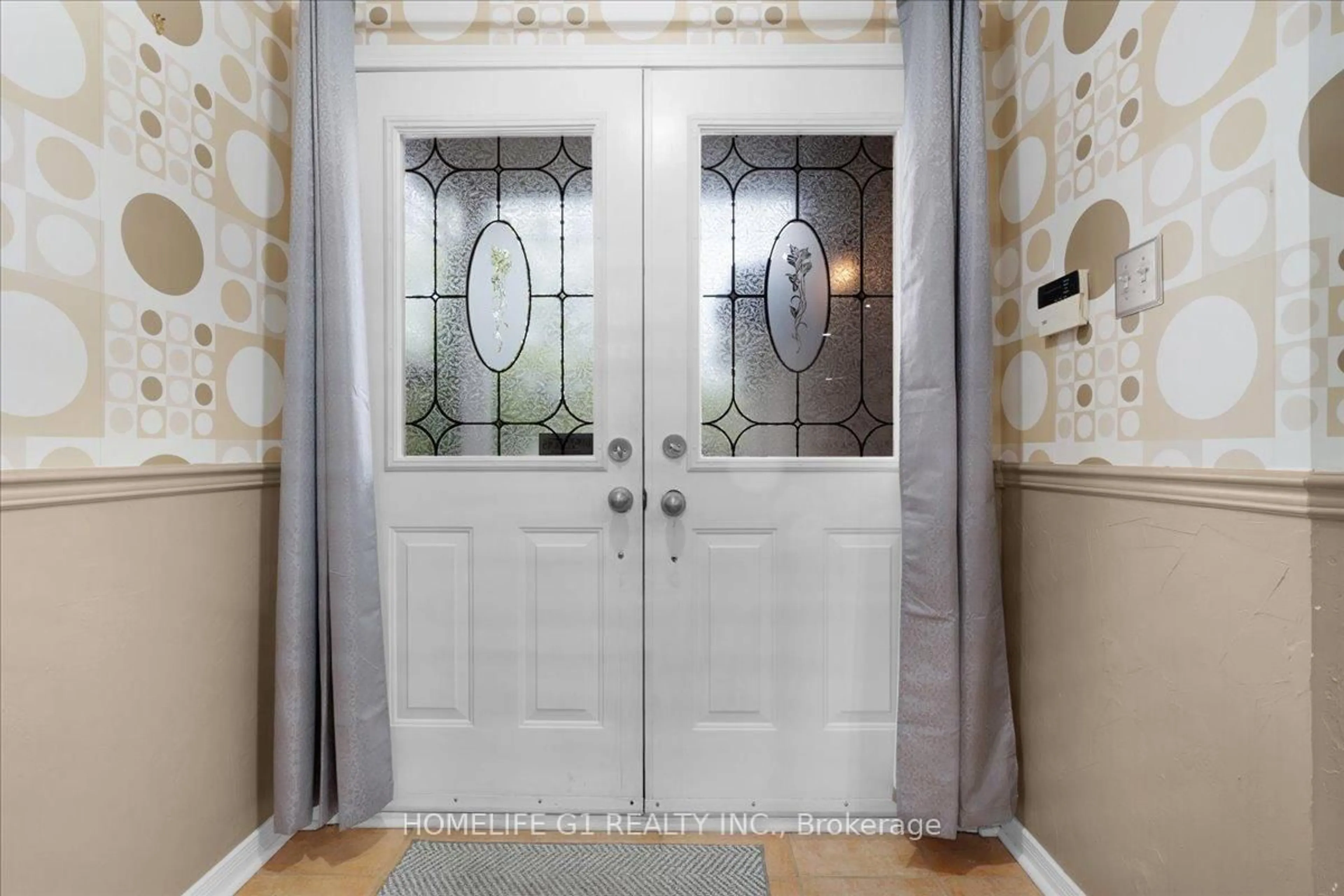 Indoor entryway for 68 Native Landing, Brampton Ontario L6X 5B1