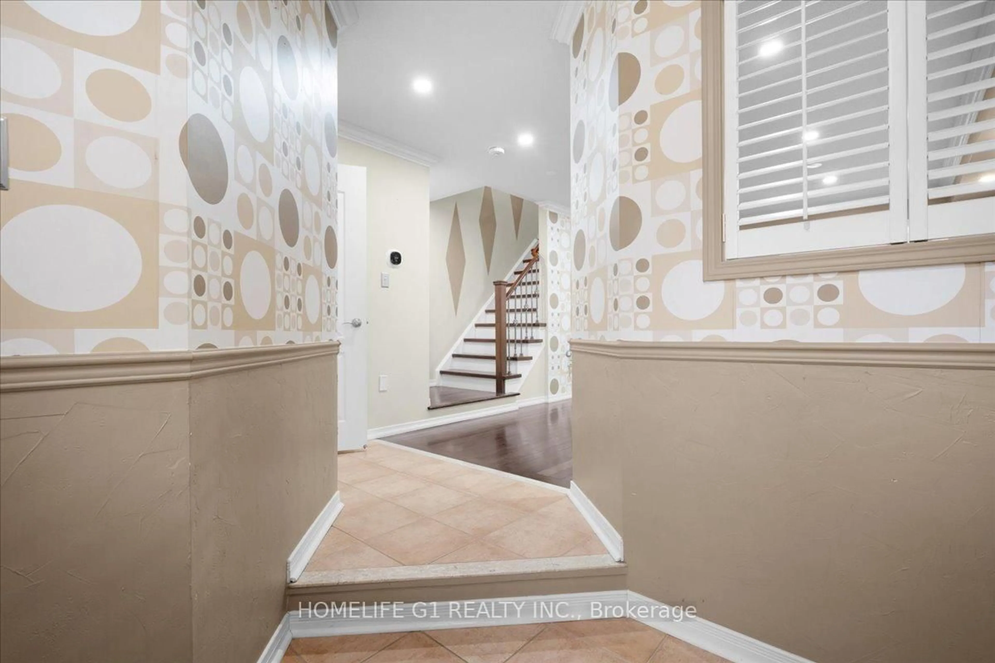 Indoor entryway for 68 Native Landing, Brampton Ontario L6X 5B1