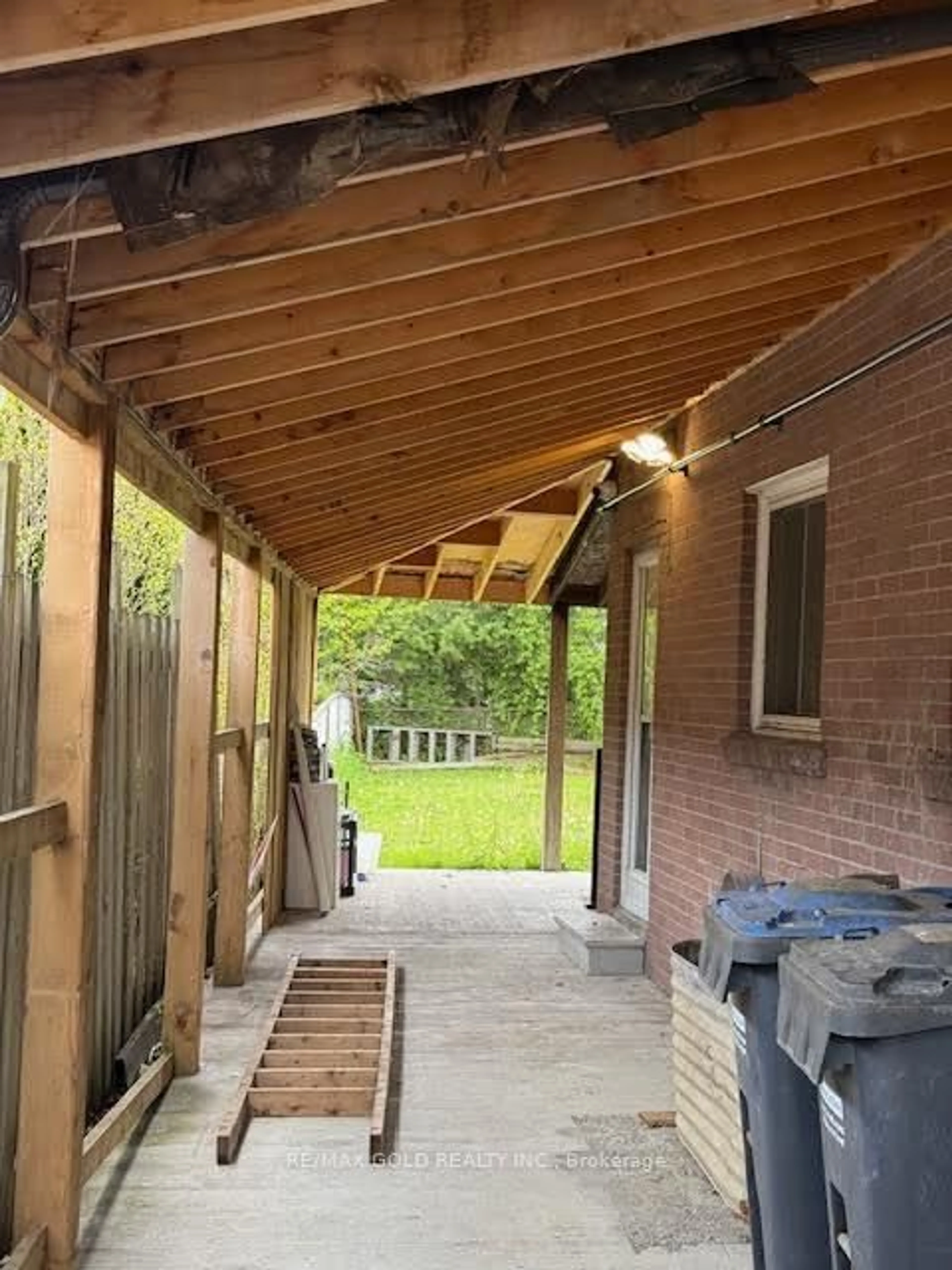 Patio, street for 3790 Morning Star Dr, Mississauga Ontario L4T 1Y9