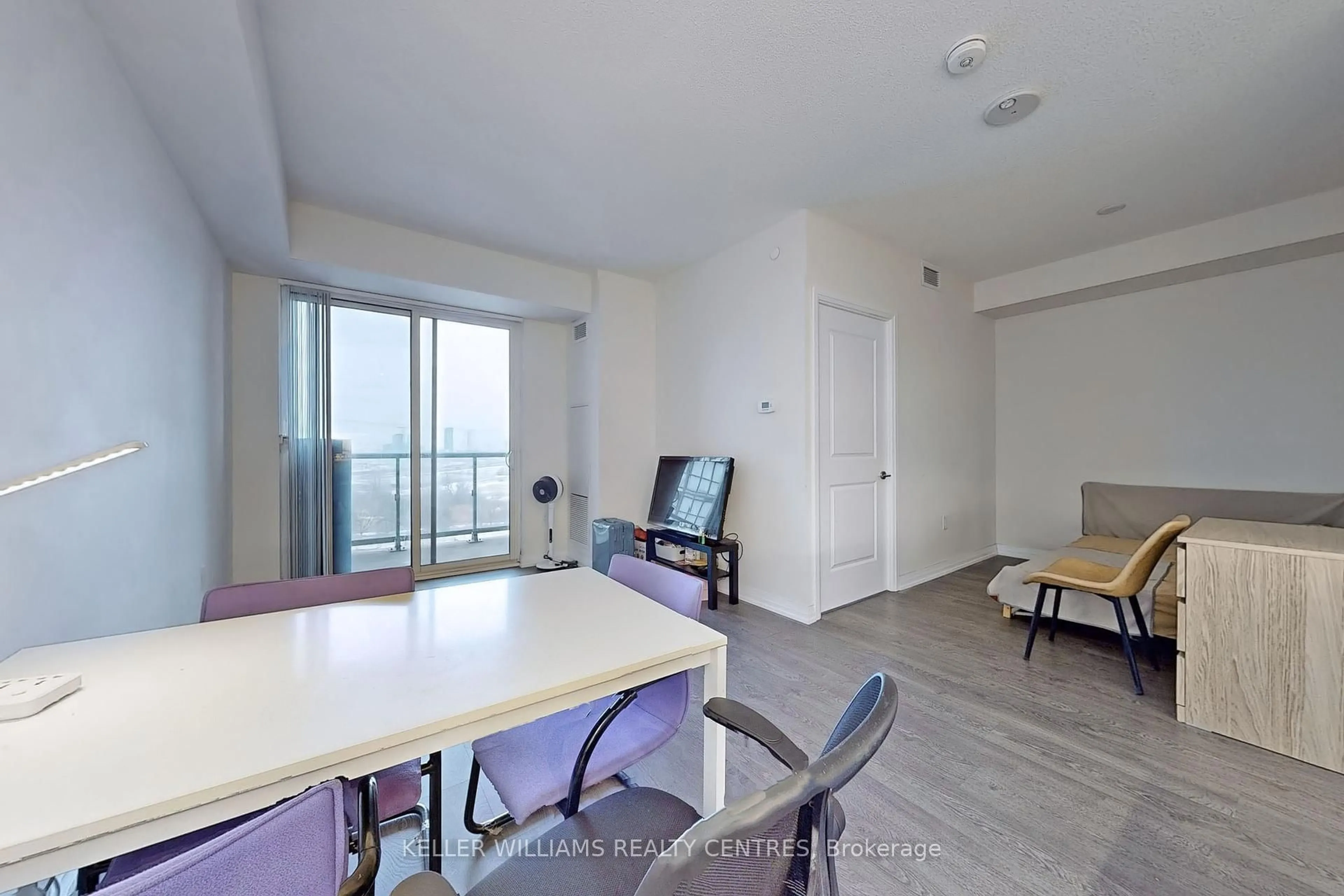 A pic of a room for 50 Thomas Riley Rd #518, Toronto Ontario M9B 0C5
