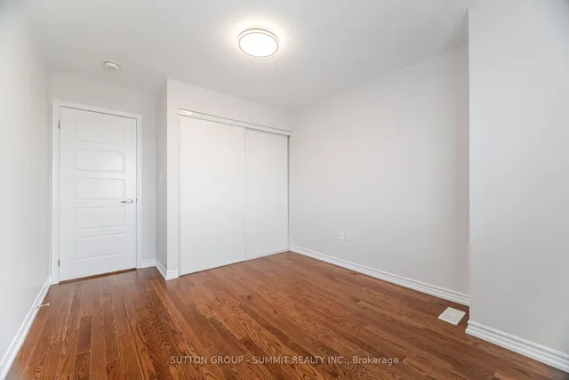 Additional property image - 642 Laking Terr