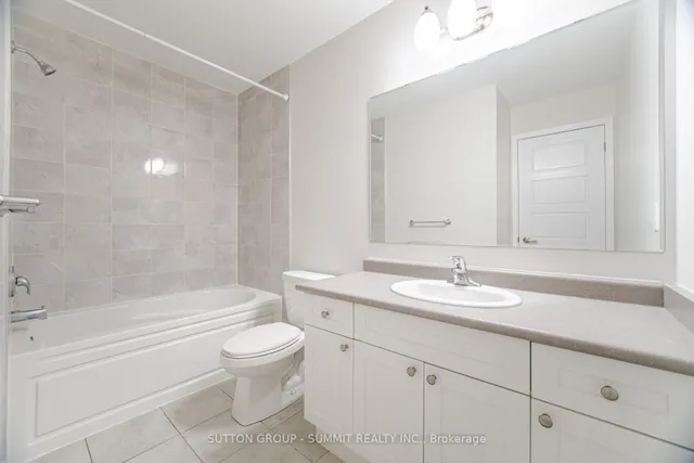 Additional property image - 642 Laking Terr