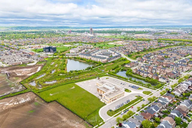 Additional property image - 642 Laking Terr