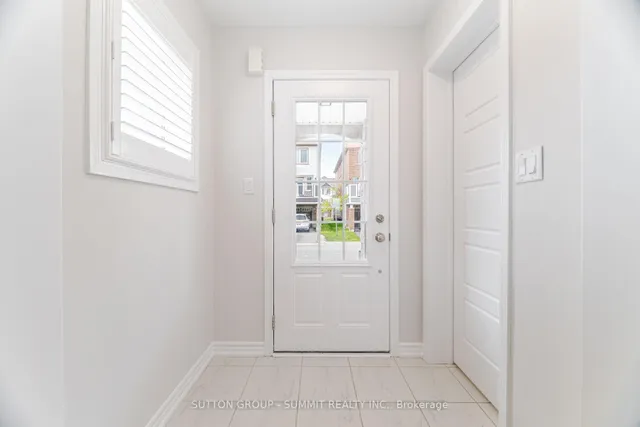 Additional property image - 642 Laking Terr