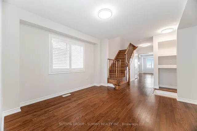 Additional property image - 642 Laking Terr